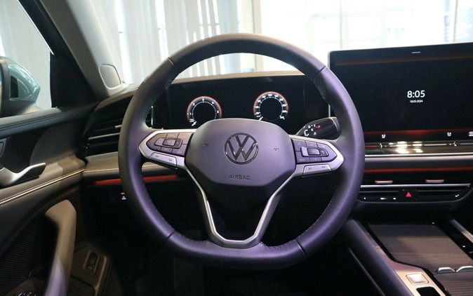 Volkswagen Passat cena 235420 przebieg: 8, rok produkcji 2024 z Olsztyn małe 379